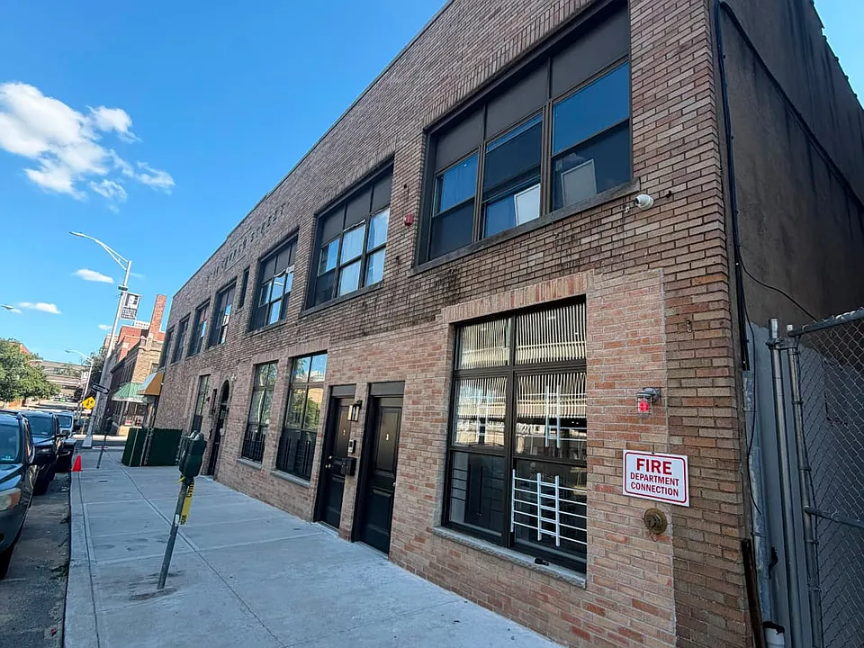18 Church St