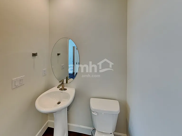 11026 S Trocadero Ave — Photo 17
