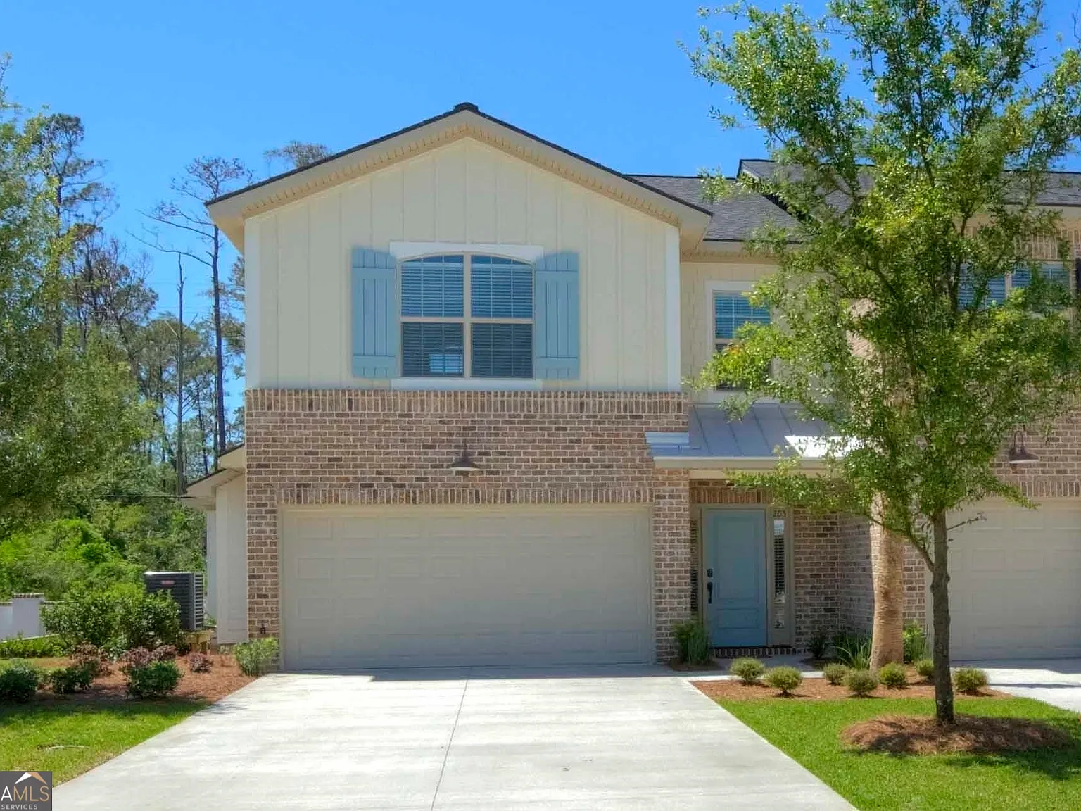 4 bed, 3.5 bath, 2286 sqft, $5,700 — Photo 3