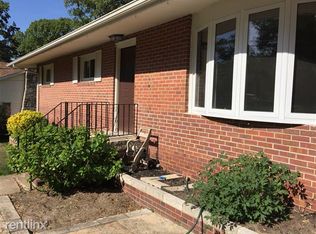 7717 Lee Dr, Pasadena, MD 21122