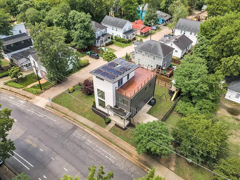 304 S Tarboro St — Photo 54