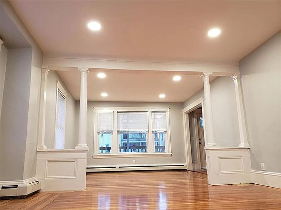 3rd image of 313-315 New York Ave