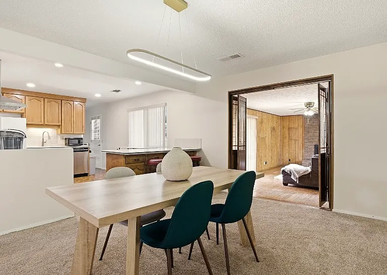 4305 Andrew Dr NE — Photo 28
