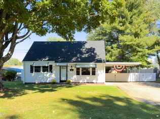 5411 Bold Venture Rd, Louisville, KY 40272