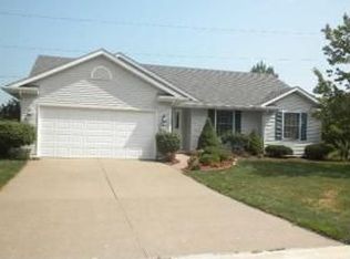710 E 13th Avenue Ct, Coal Valley, IL