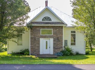 2015 Mallow Rd, Covington, VA 24426