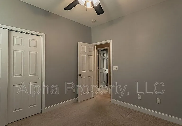 135 Raven Hill Way — Photo 15