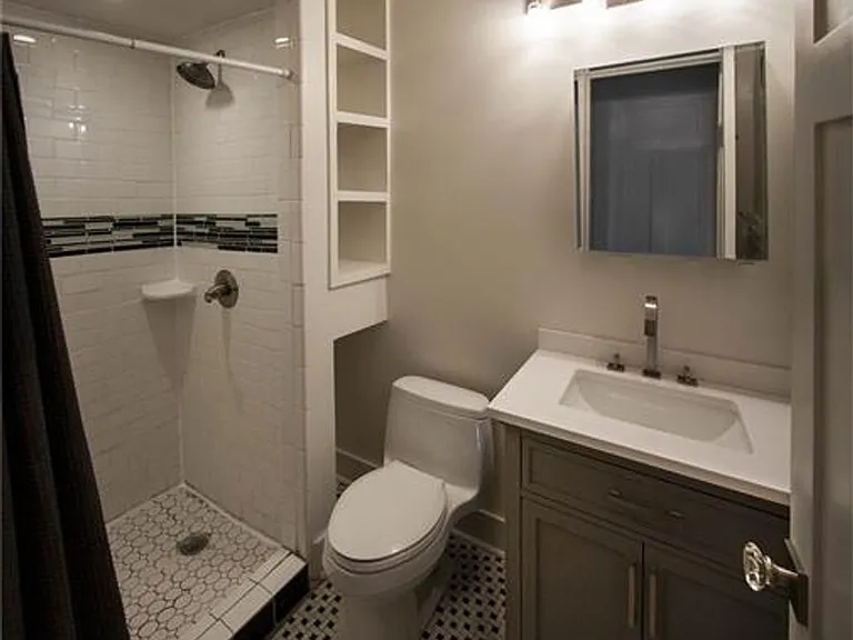 1519 Pine St — Photo 16