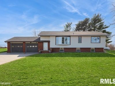 3827 Highway 136, Bryant, IA, 52727