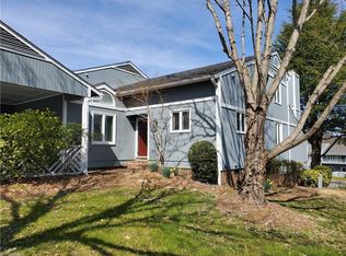 145 Pembrooke Ridge Ct, Bermuda Run, NC 27006