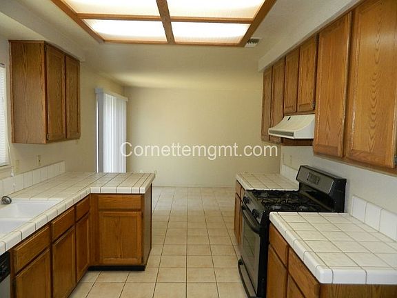 4th image of 8170 Montreux Way