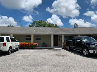 1911 7th St W #4, Bradenton, FL 34205