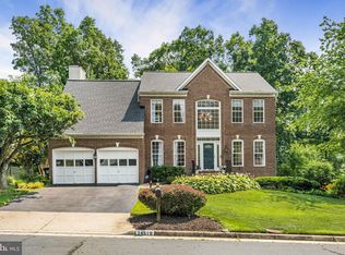 14519 Picket Oaks Rd, Centreville, VA 20121