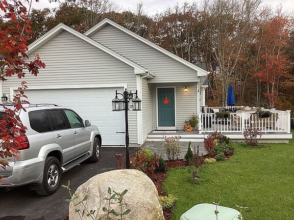 2nd image of 35 Vespia Ln