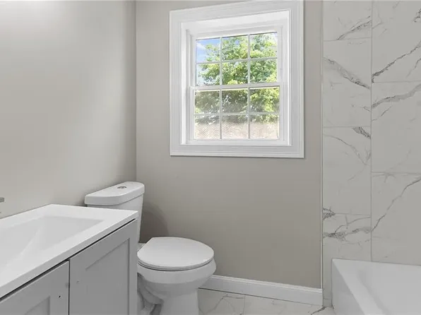 72 Wadsworth St #2, Providence, RI 02907