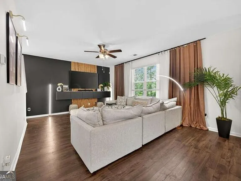 1253 Richmond Ct SE — Photo 4