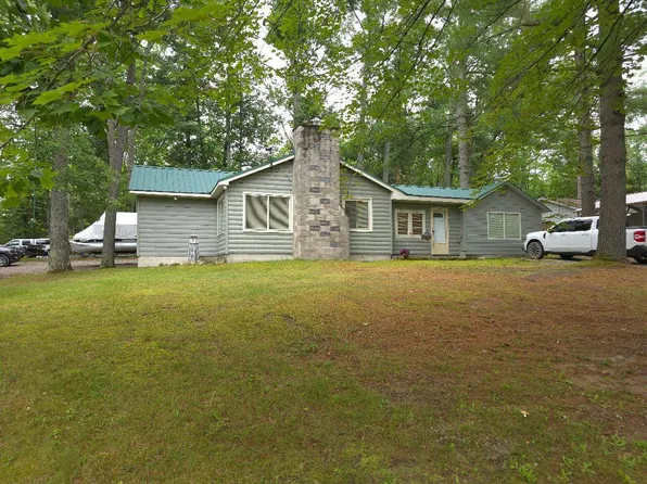 14507 Clark St, Atlanta, MI 49709