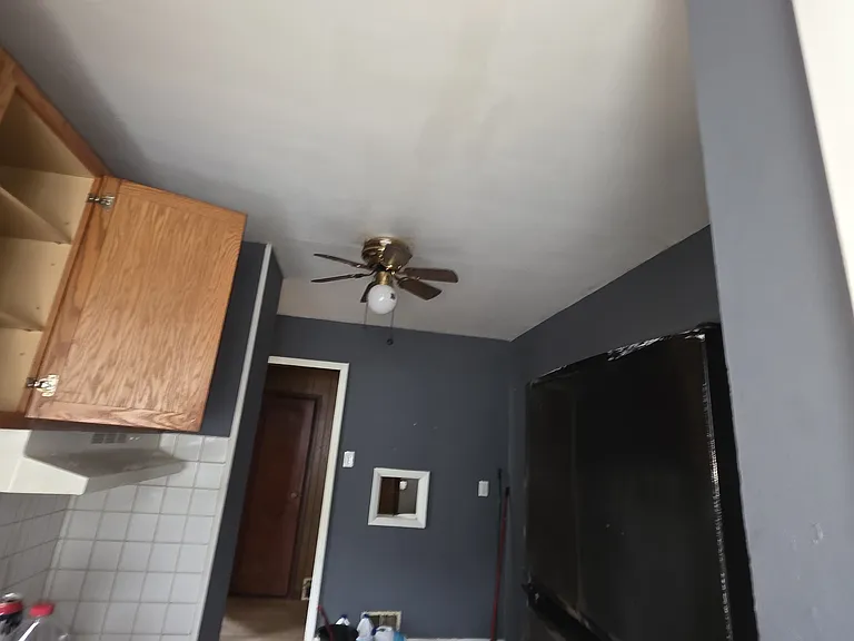 1818 E Clay St — Photo 6