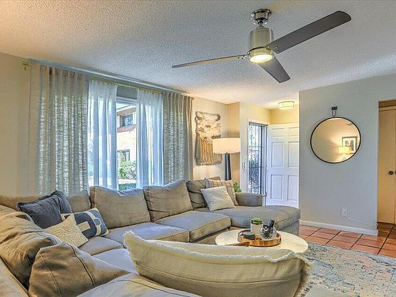 2nd image of 8520 E MONTEBELLO Avenue