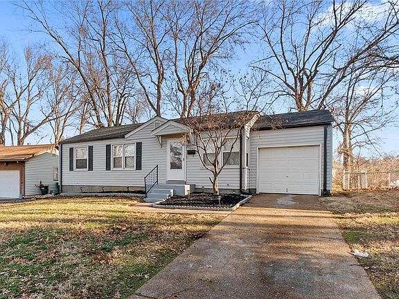 4th image of 1207 Odessa Dr