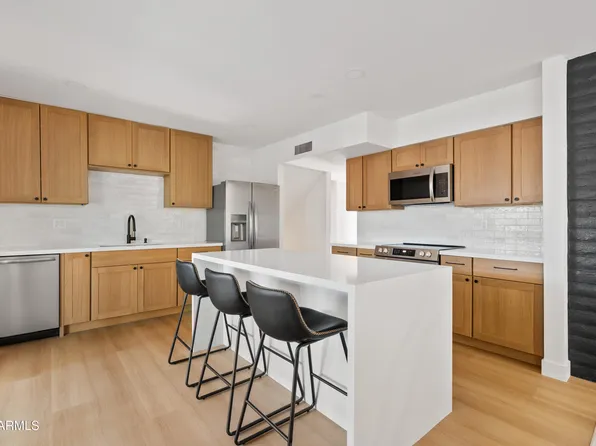 2225 E NISBET Road, Phoenix, AZ 85022