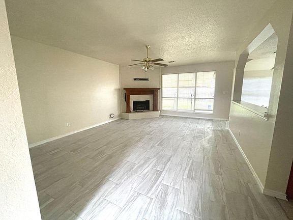 5th image of 4714 Cedar Creek Cir