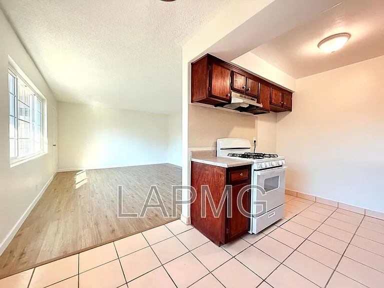 7035-7039 Miles Ave #7035-B — Photo 7