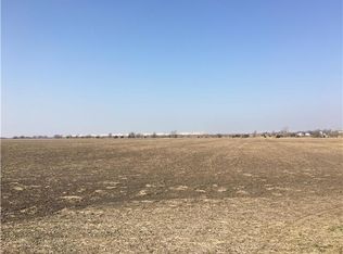 17040 S Clare Rd, Olathe, KS 66061