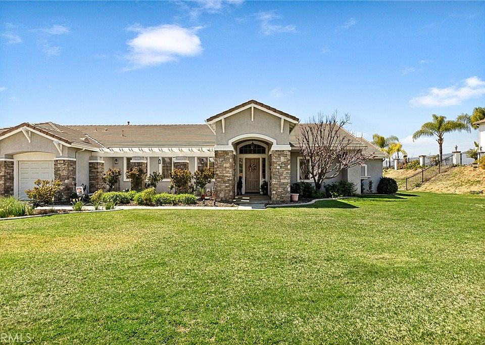 1st image of 2020 Horse Trail Dr