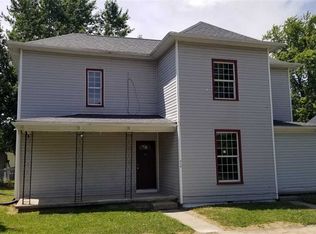 210 N Oak St, Redkey, IN 47373