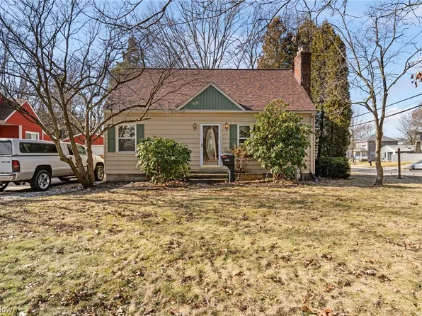 1712 Breiding Rd, Akron, OH 44310