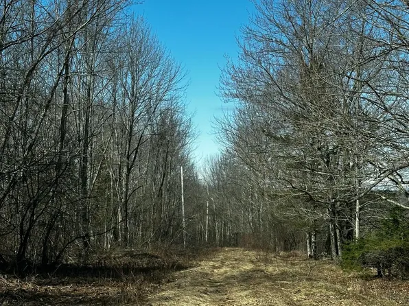 846 E East Ridge Road, Cornville, ME 04976