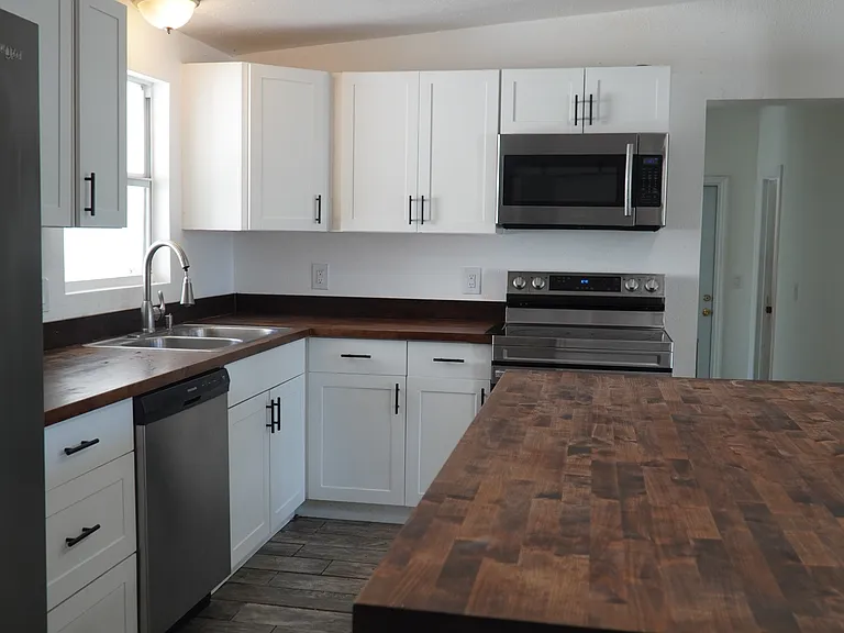 4111 W Montgomery Ter — Photo 12