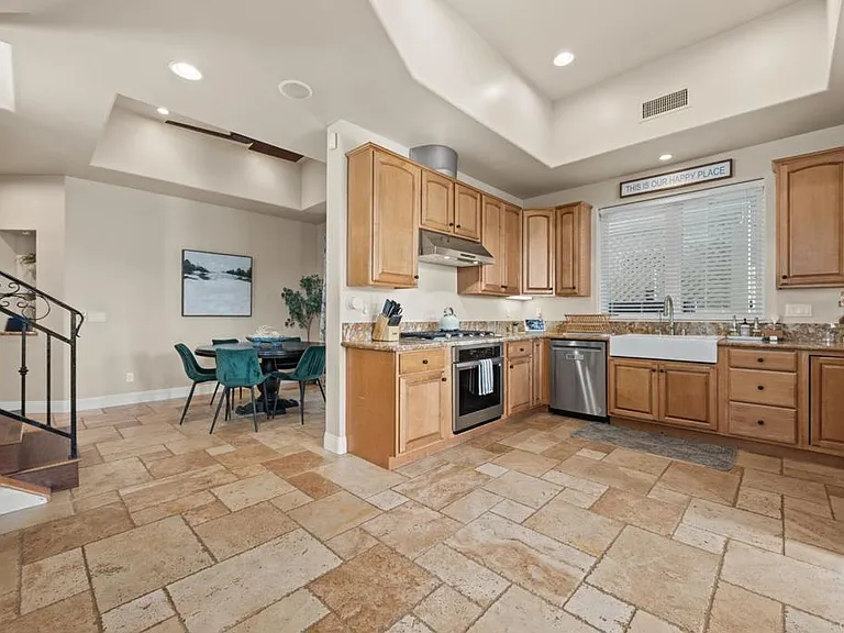 1632 S Pacific St #B — Photo 11