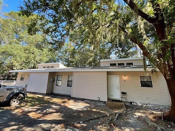 5th image of 1102 Langdale Cir