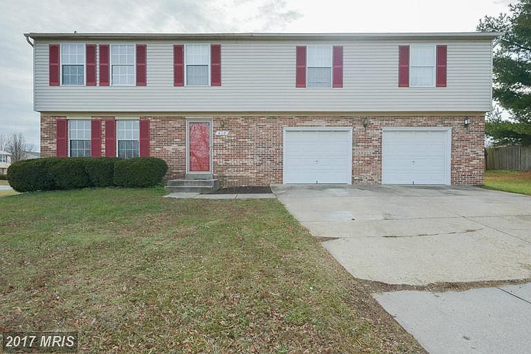 1st image of 618 Castlewood Dr