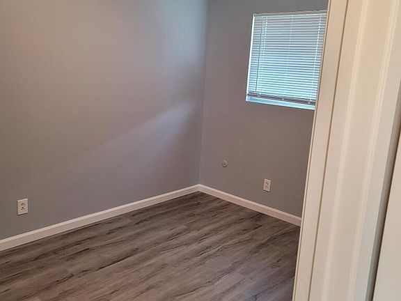3rd image of 5002 Kiernan Ave #3
