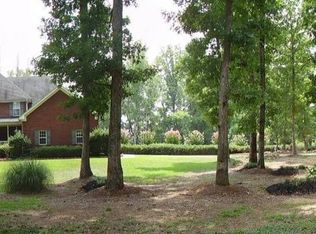 375 Farmer Dr, Hampton, GA 30228