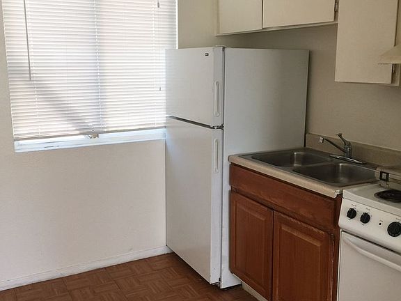 2nd image of 2605 Sherwood St APT G
