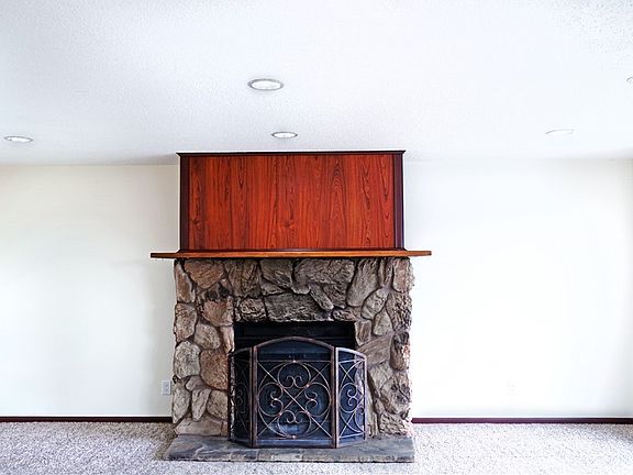 5th image of 3425 S 176th St Unit 256