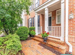 12729 Lady Somerset Ln, Fairfax, VA 22033