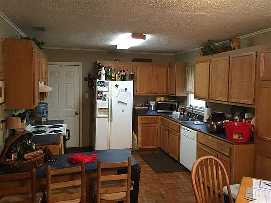 3rd image of 11062 Dogwood Dr