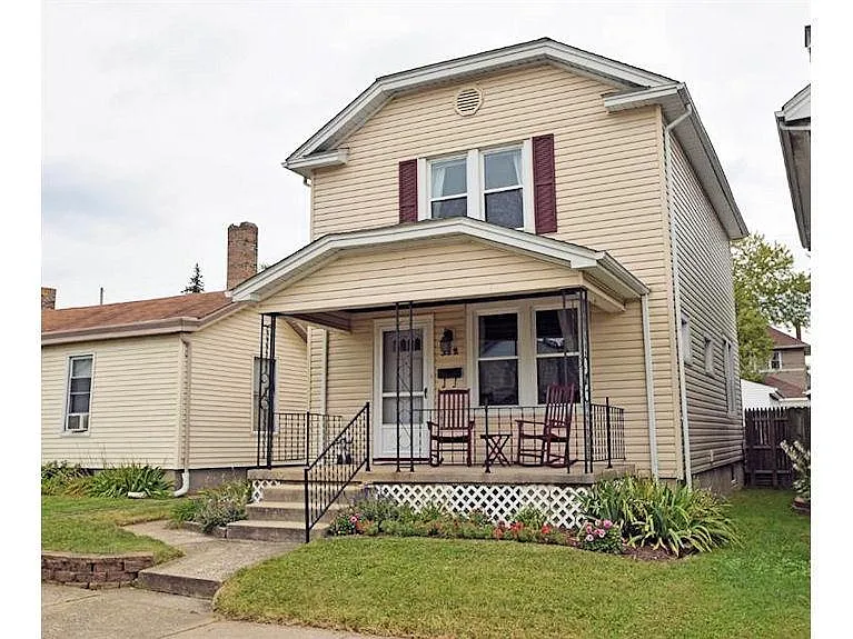 322 N East St photo 1