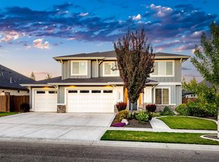 5986 N Vicenza Ave, Meridian, ID 83646