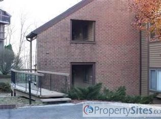 1402 Eagle Bay Dr, Ossining, NY 10562