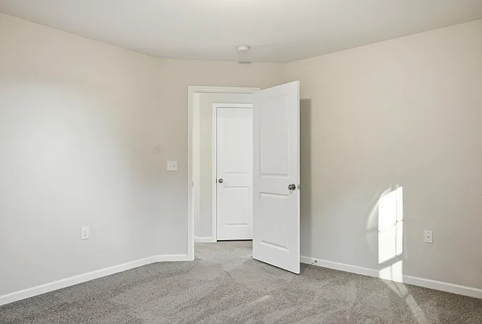 106 Knotts Berry Rd — Photo 35