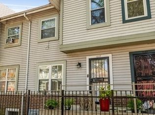 1059 W Winona St, Chicago, IL 60640