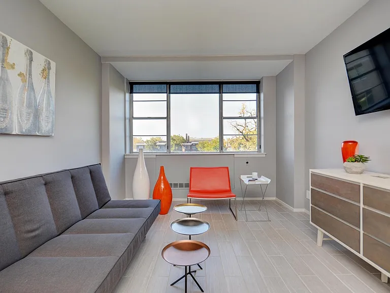1620 E Broad St #408 — Photo 25