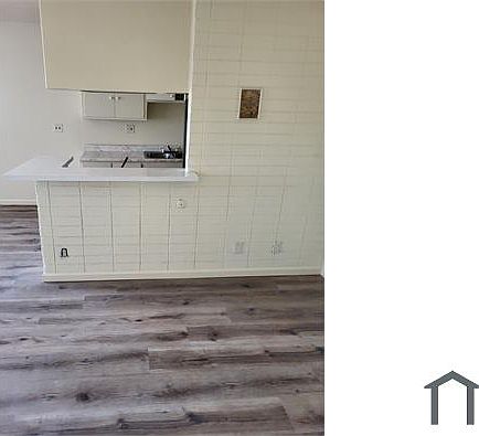 2nd image of 2750 S Sycamore Ave APT 6