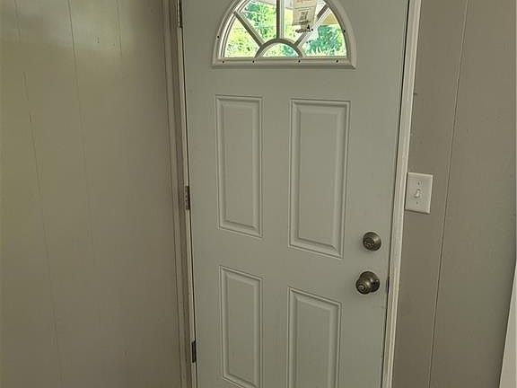 3rd image of 4535 Gardendale Ave